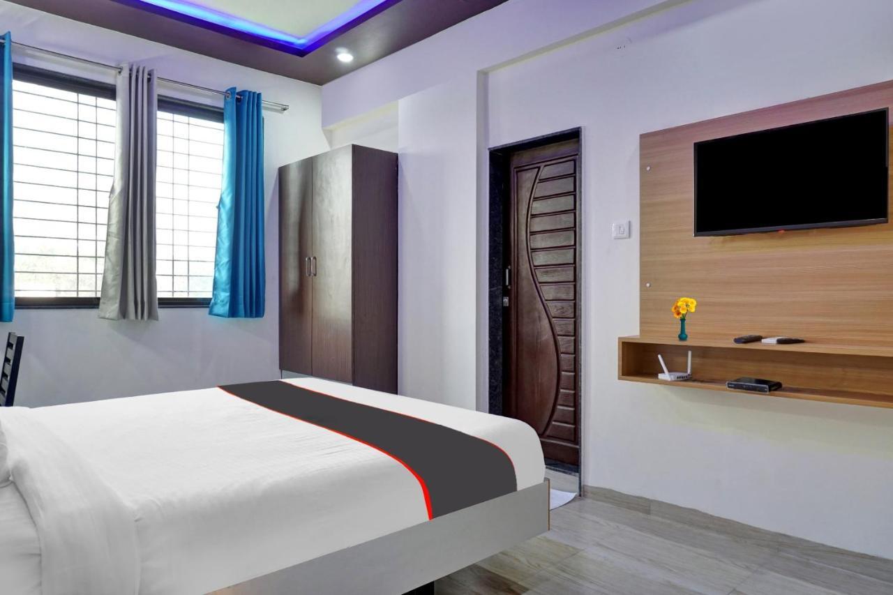 Super Collection O Eon Inn Near Pune Airport Kharadi Exterior foto